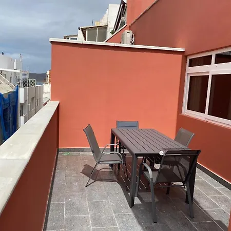 Las Canteras ático Con 28m2 De Terraza Rosamar Apartamento